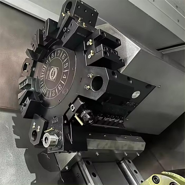 Токарный станок с ЧПУ HT5: высокоточный, мощный и многофункциональный выбор для профессиональной металлообработки