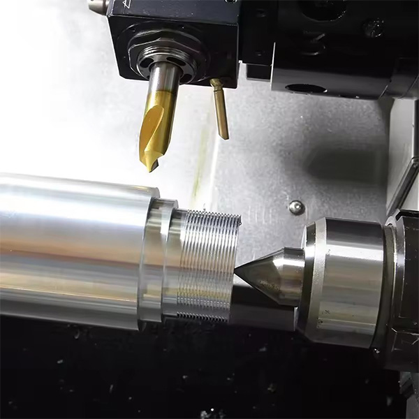 Токарный станок с ЧПУ HT5: высокоточный, мощный и многофункциональный выбор для профессиональной металлообработки