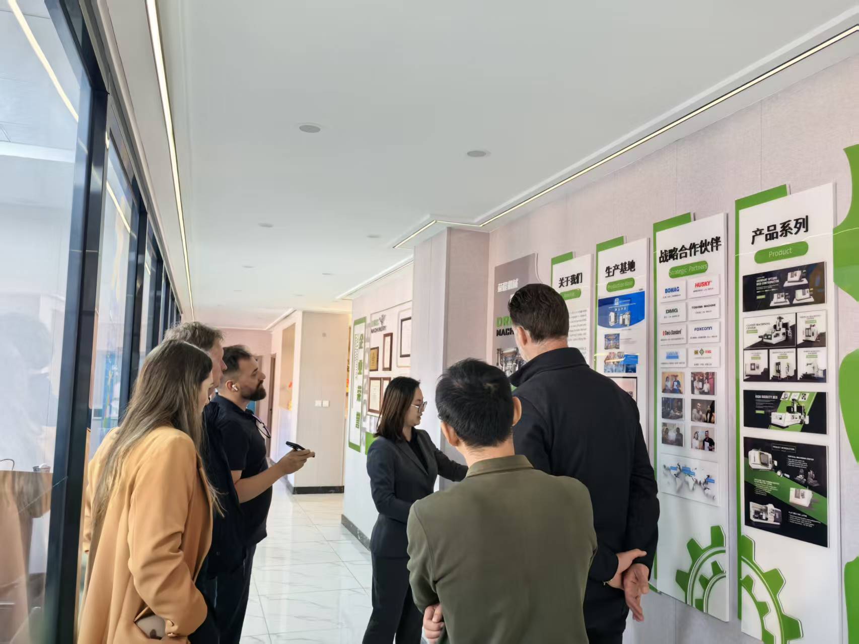 lQDPKGQ-hRjGasfNBP_NBqqweW_celVKttAI1cKZUHgTAA_1706_1279