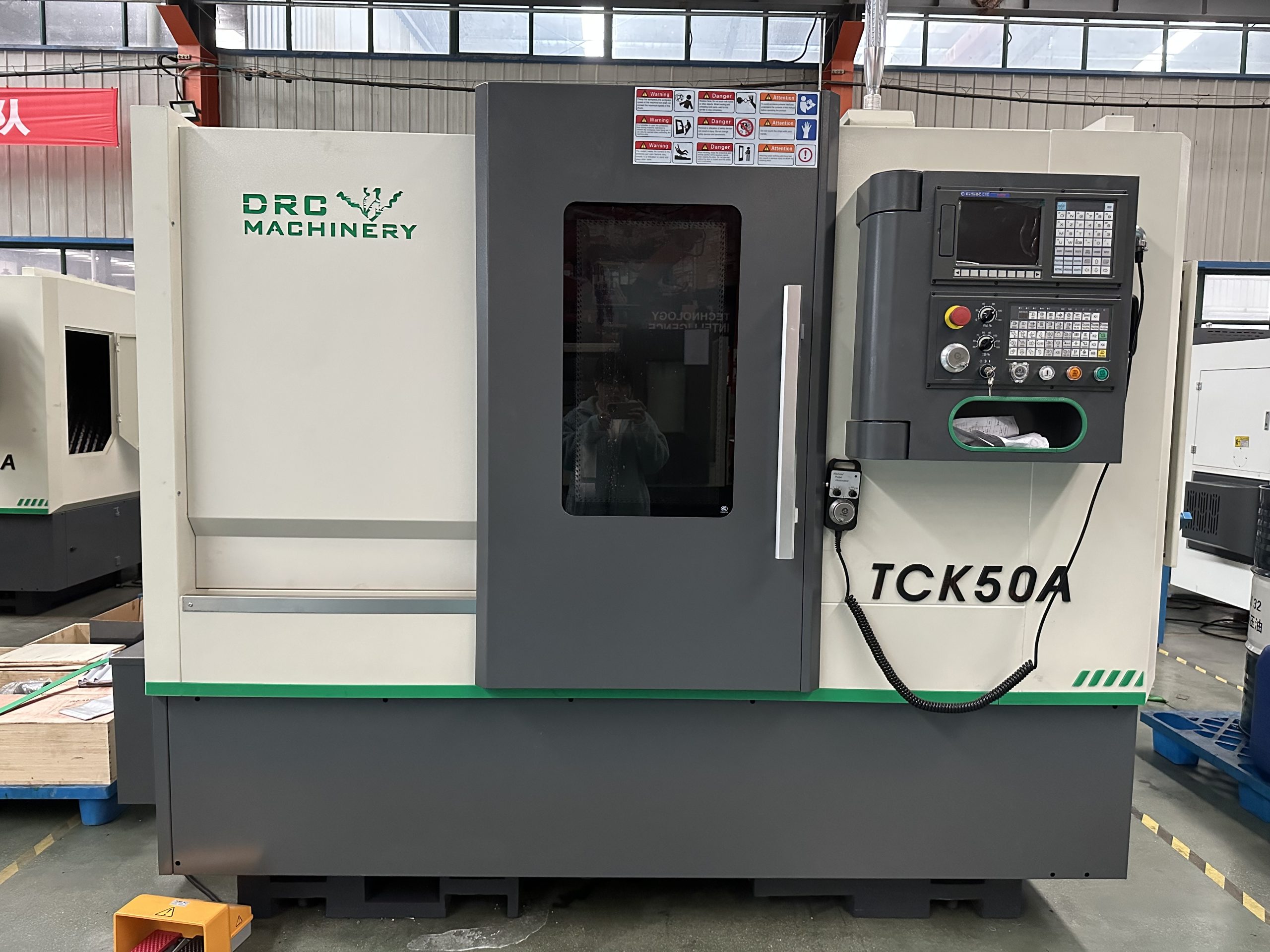 Токарный станок с ЧПУ с наклонной станиной TCK50A